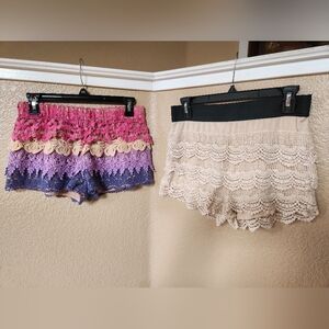 UMGEE Layered Laced Shorts Size M, 2 Pcs